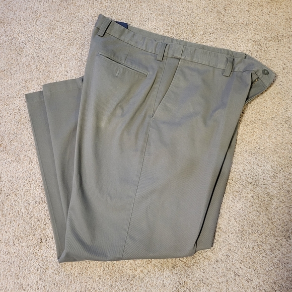 EUC Men's 38x30 Puritan Olive Green Pleated Slacks - Picture 2 of 6